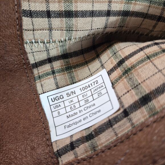 Vintage UGG Darcie Tall Riding Boots Distressed Leather Lined Suede Straps US8 - Picture 8 of 8